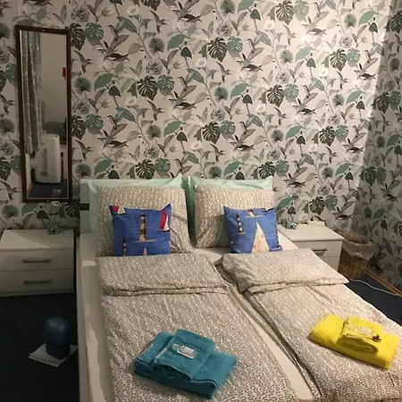Redhill Apartman *