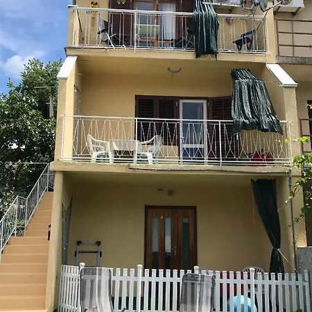 Apartment Redhill Novi Vinodolski