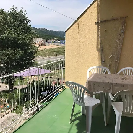 Redhill Apartment