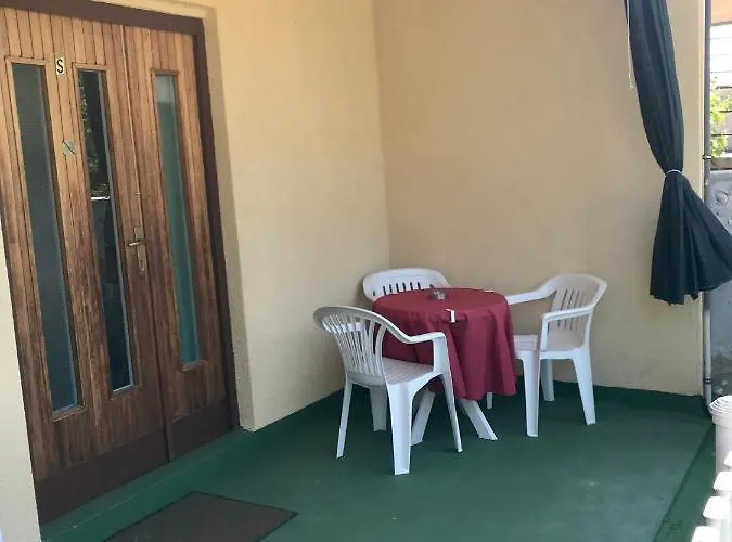 Redhill Apartamento *